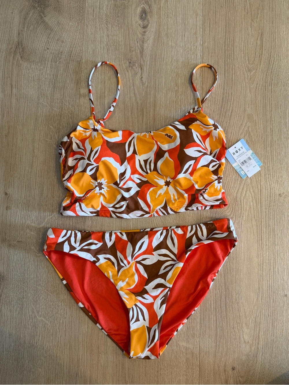 Women’s Roxy Tankini Two Piece Swimsuit Size Medium Floral Tropical Print NWT